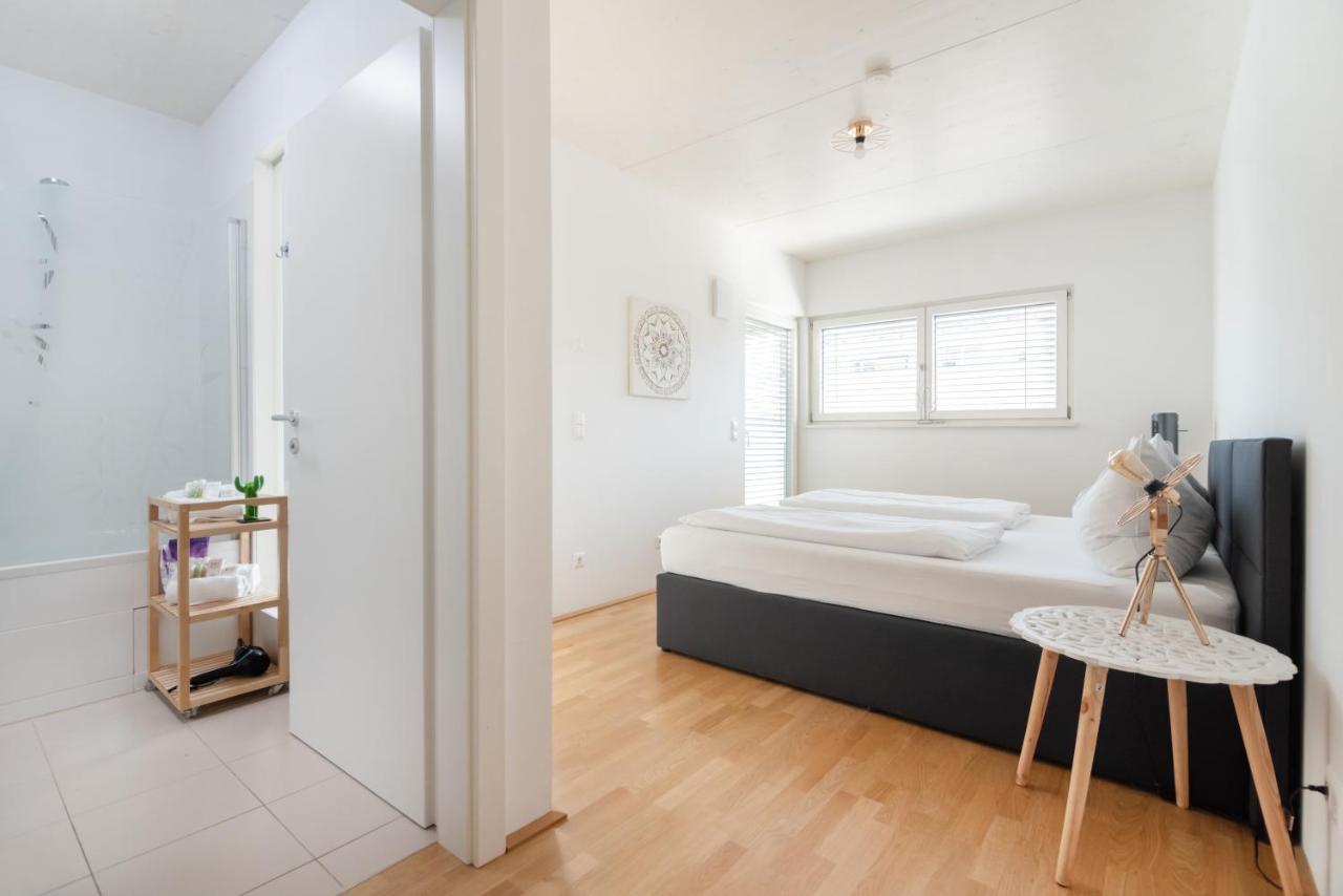 Helles, Neues Dg Apartment Mit Blick Zum Donauturm 维也纳 外观 照片