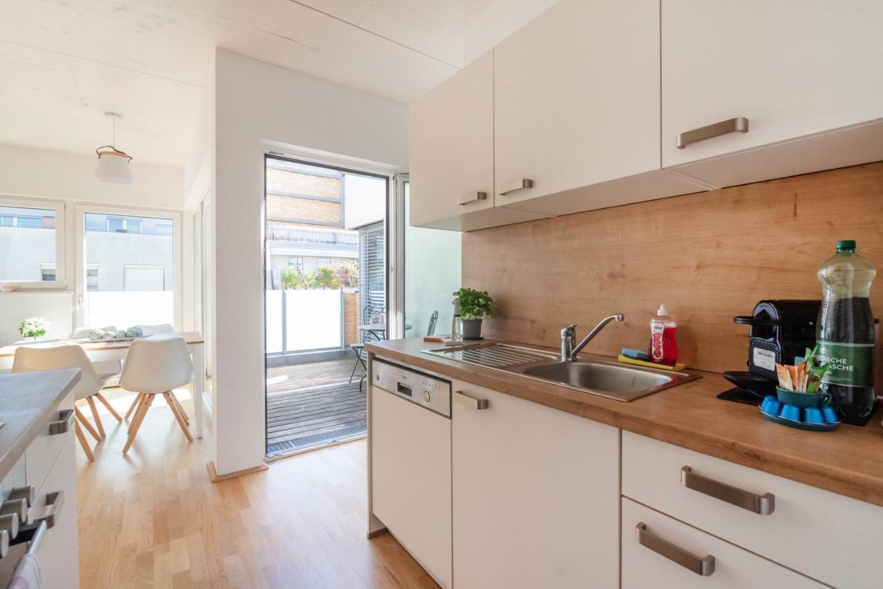 Helles, Neues Dg Apartment Mit Blick Zum Donauturm 维也纳 外观 照片