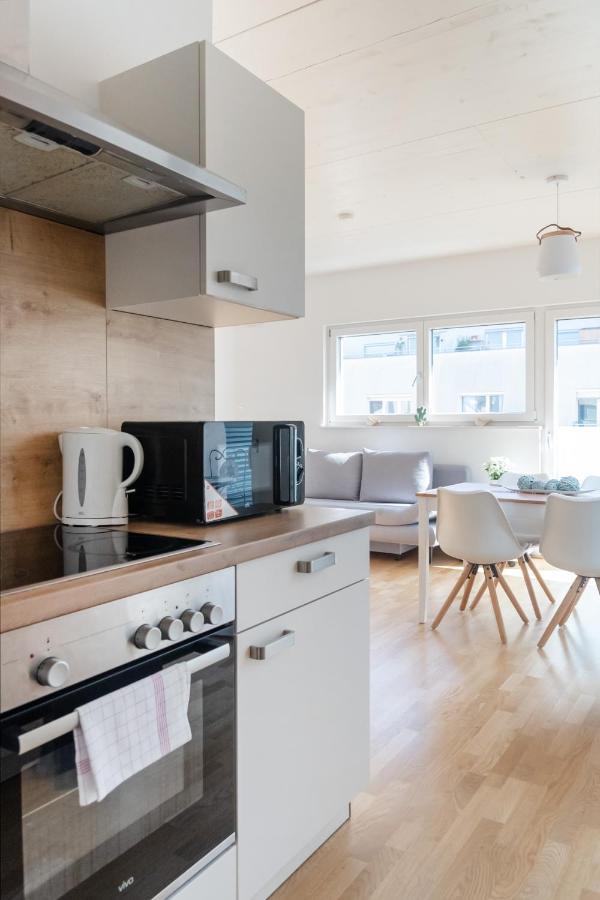 Helles, Neues Dg Apartment Mit Blick Zum Donauturm 维也纳 外观 照片