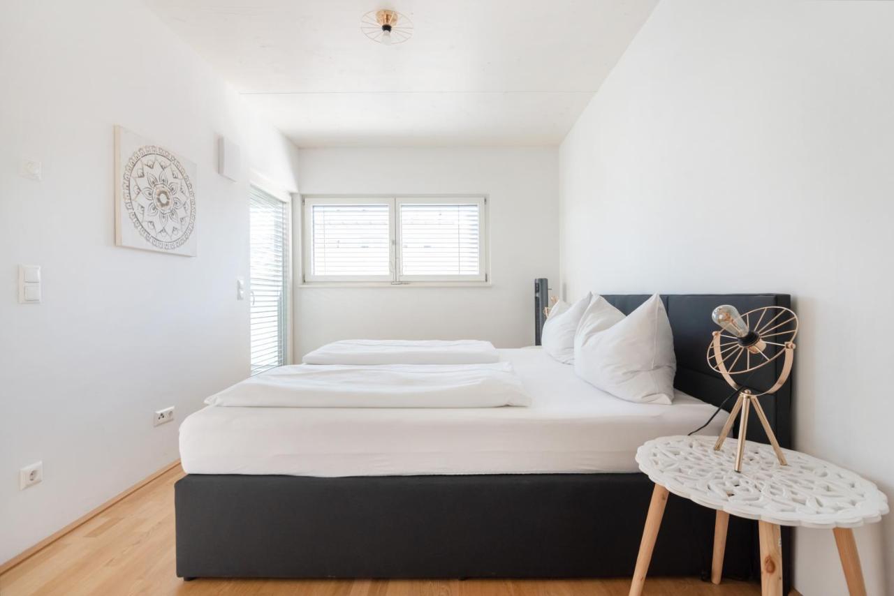 Helles, Neues Dg Apartment Mit Blick Zum Donauturm 维也纳 外观 照片